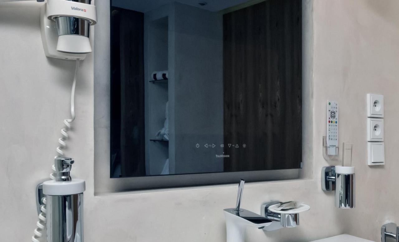 One Room Hotel プラハ エクステリア 写真